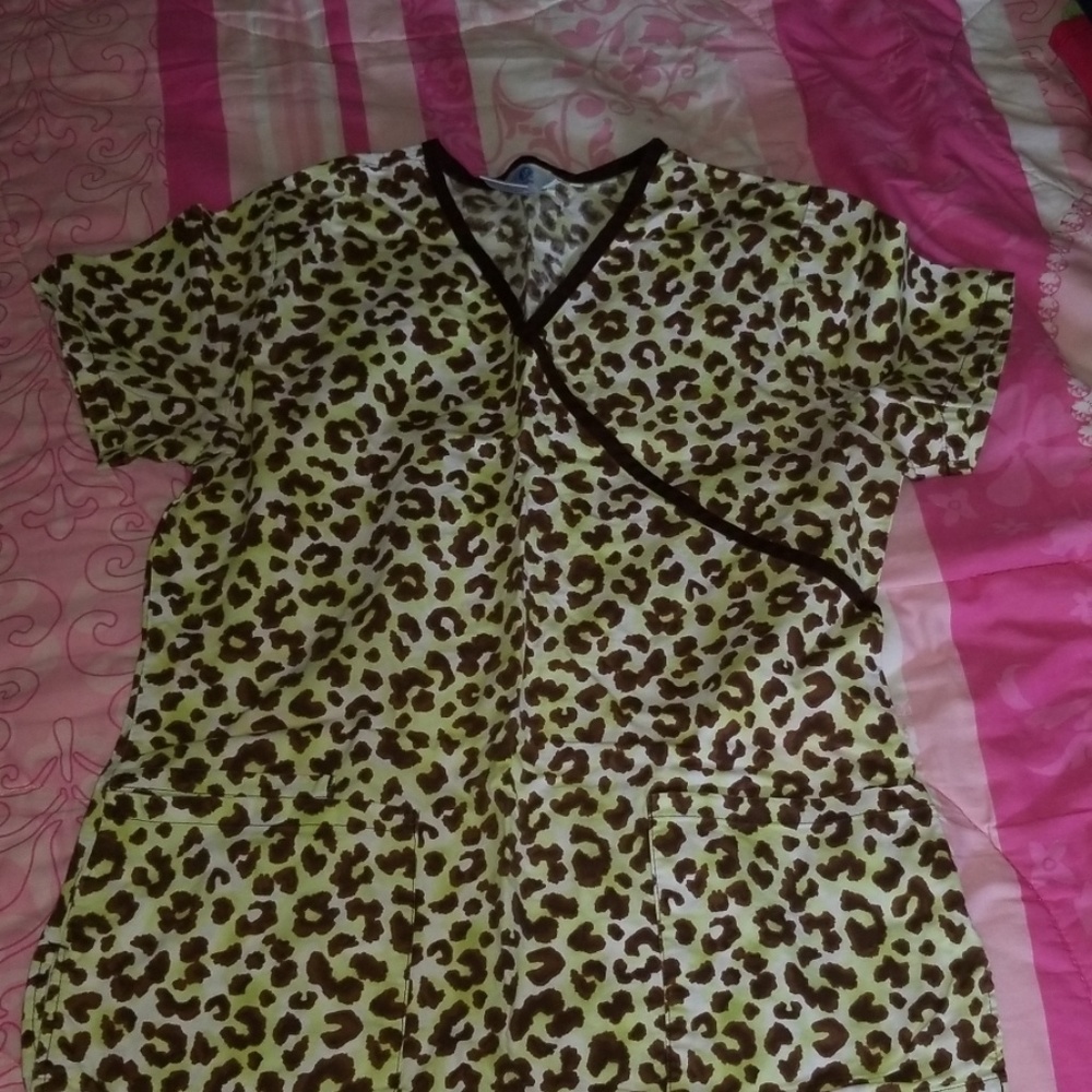 Scrubs top